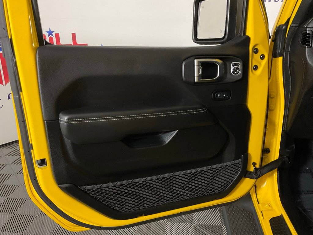 Used 2020 Jeep Wrangler Unlimited Sahara AWD/4WD image 12