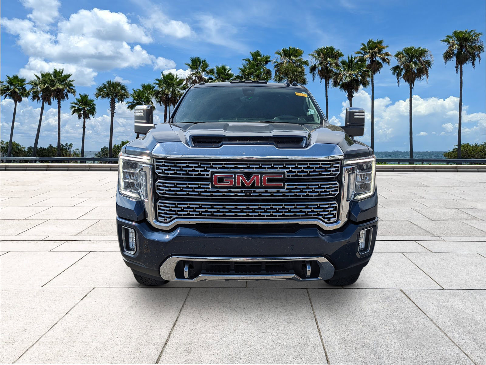 Used 2022 GMC Sierra 2500 Denali w/ Denali Ultimate Package image 3