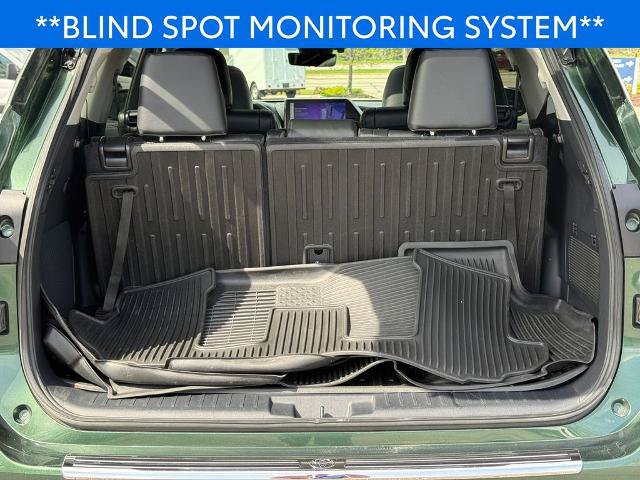 Used 2023 Toyota Highlander Platinum AWD/4WD image 7