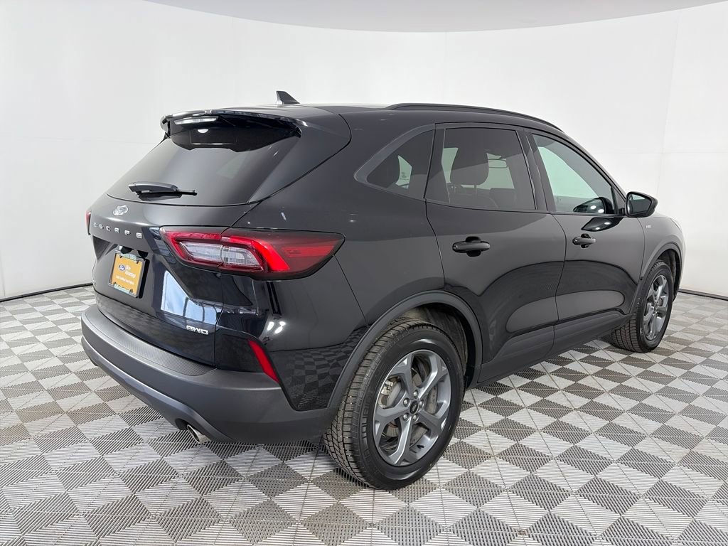 Certified 2025 Ford Escape ST-Line Select image 7