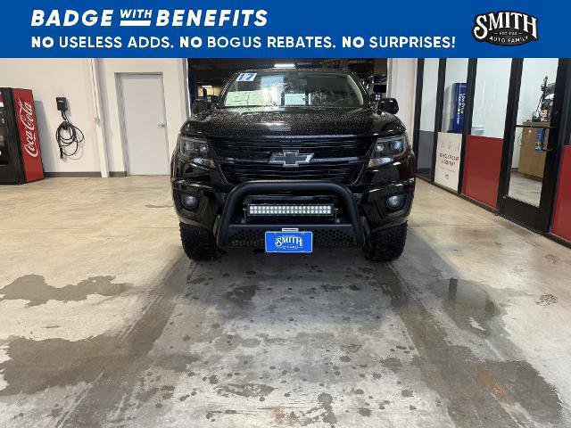 Used 2017 Chevrolet Colorado Z71 w/ Z71 Midnight Edition AWD/4WD image 9