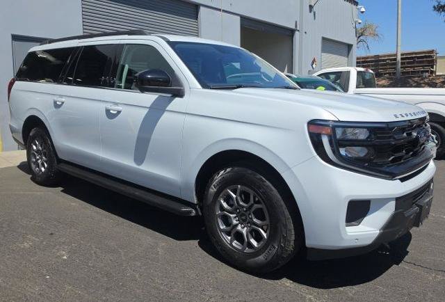 Certified 2025 Ford Expedition Max Active RWD image 4