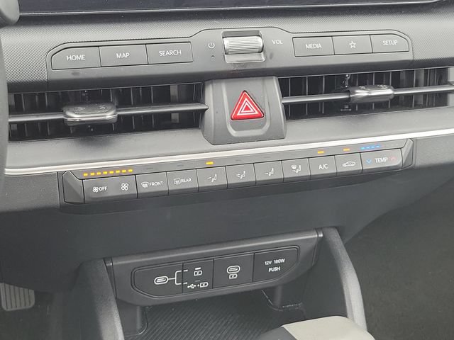 Used 2025 Kia K4 FWD image 28