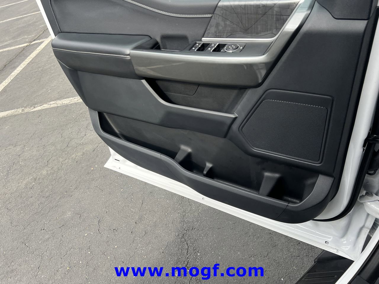 Certified 2022 Ford F150 XLT w/ Equipment Group 302A High image 20