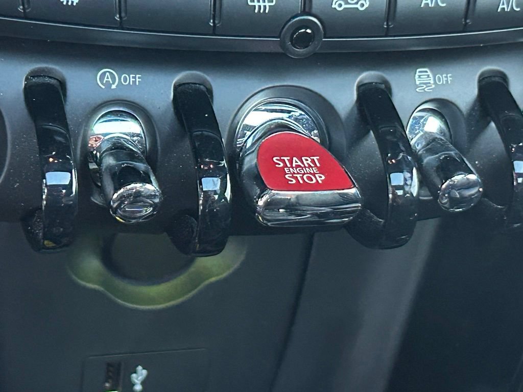 Used 2020 MINI Cooper S w/ Premium Package FWD image 42