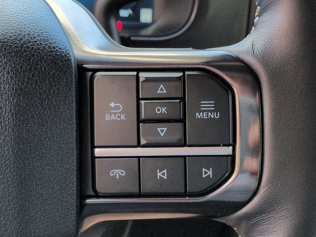 Certified 2026 Ford F250 Platinum w/ Tremor Off-Road Package image 25