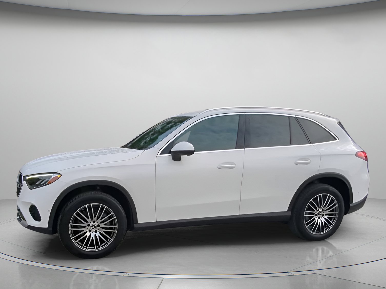 Used 2025 Mercedes-Benz GLC 300 image 15