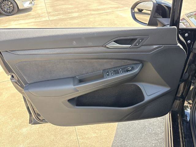 Used 2024 Volkswagen GTI SE FWD image 15