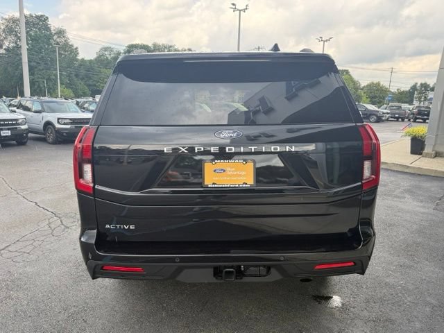 Certified 2025 Ford Expedition Active AWD/4WD image 6