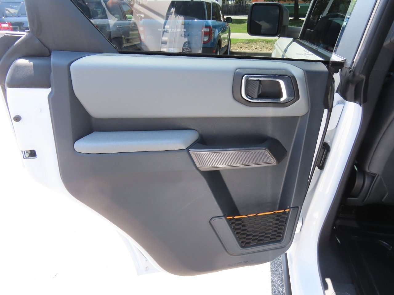 Certified 2023 Ford Bronco Badlands w/ Sasquatch Package AWD/4WD image 17