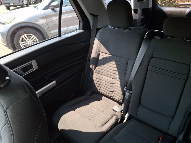 Certified 2021 Ford Explorer XLT AWD/4WD image 17