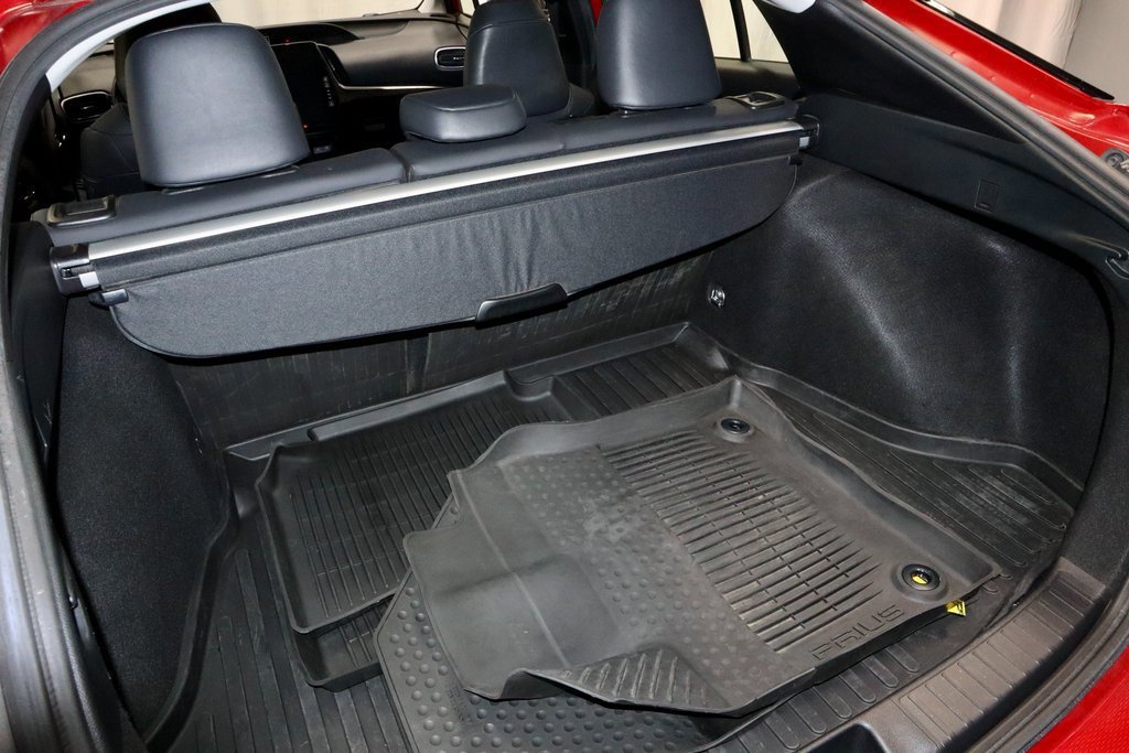 Used 2022 Toyota Prius Limited image 16