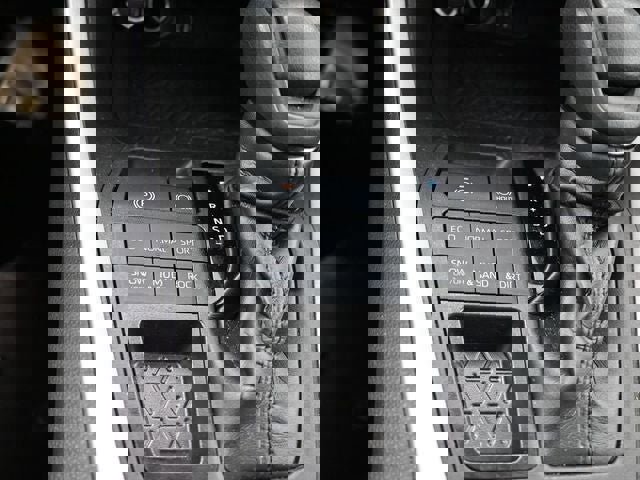 Used 2023 Toyota RAV4 XLE AWD/4WD image 20