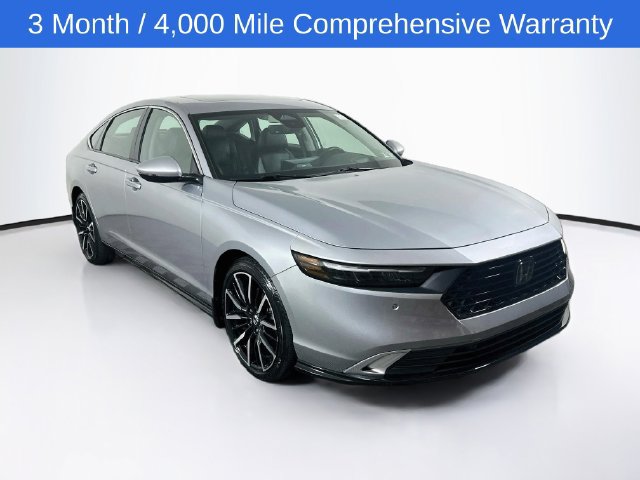 Used 2023 Honda Accord Touring image 1
