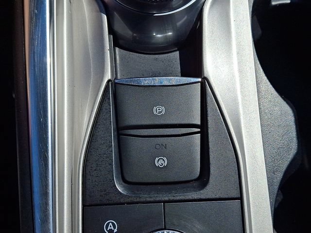 Certified 2021 Ford Explorer XLT w/ Equipment Group 202A AWD/4WD image 25