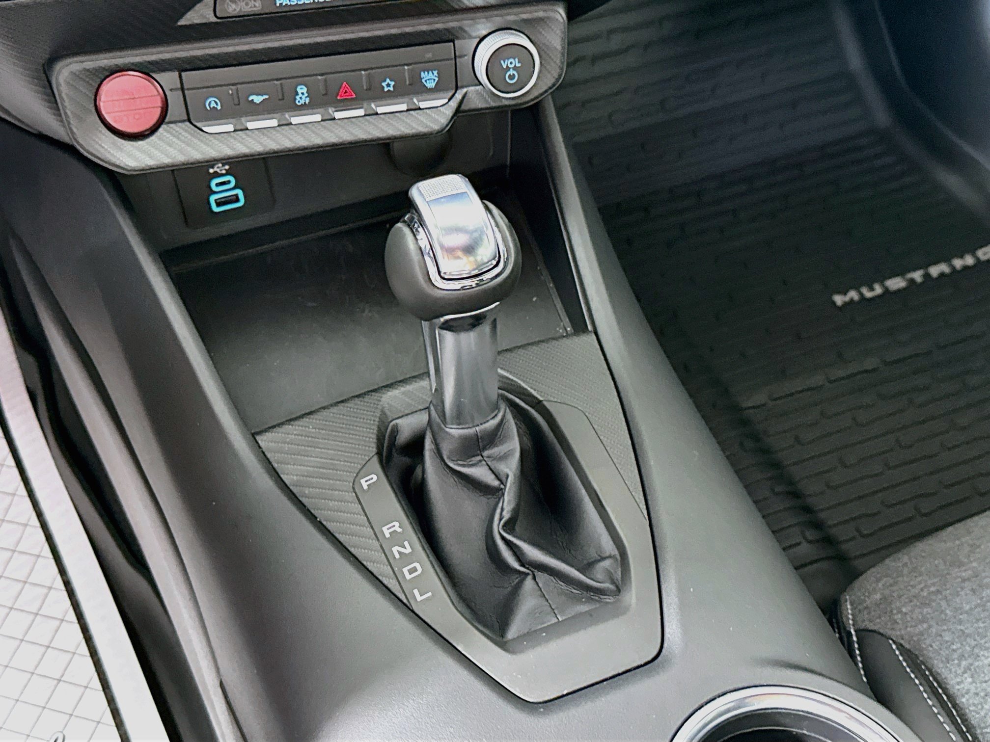 Certified 2025 Ford Mustang Coupe RWD image 19