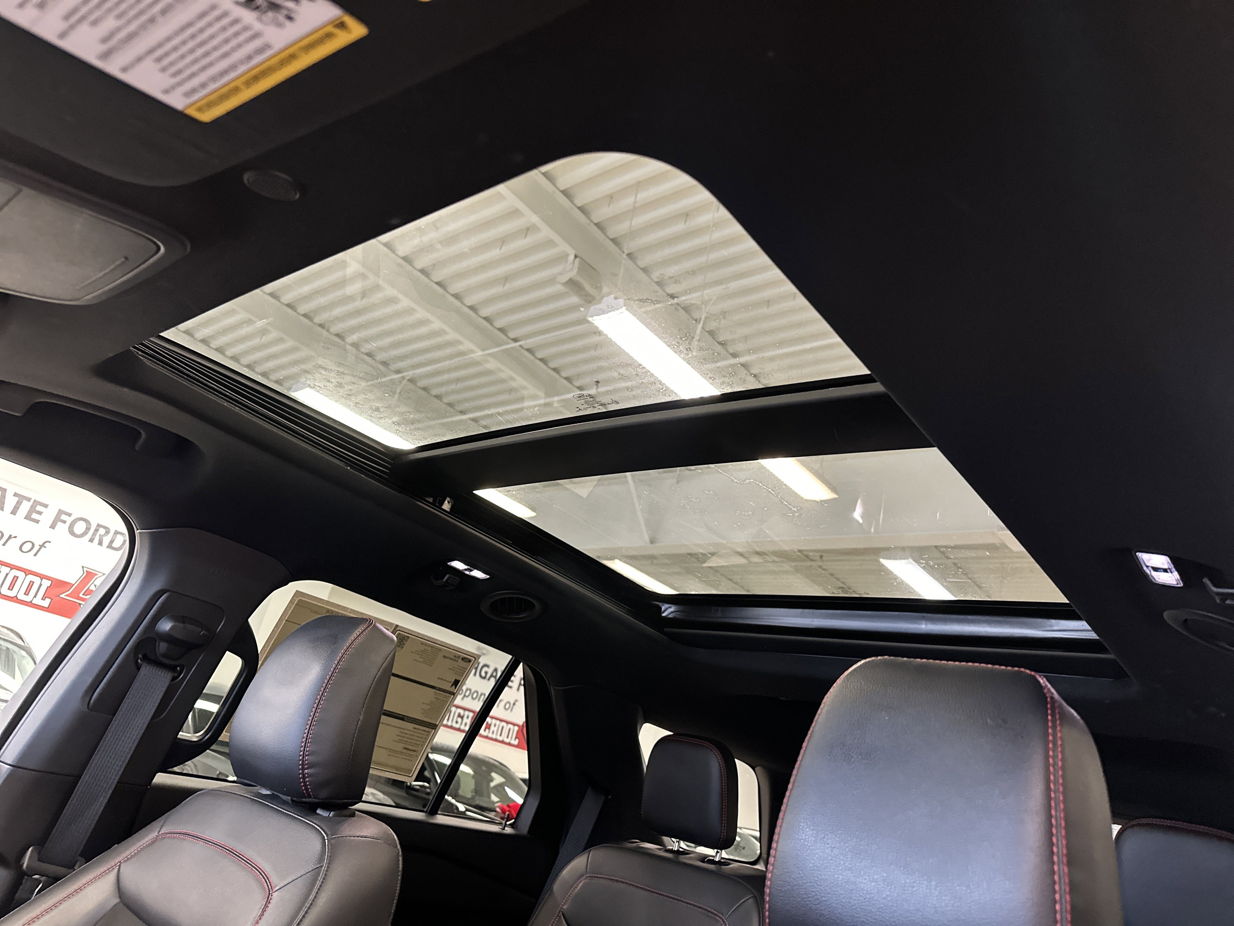 Certified 2023 Ford Explorer ST-Line w/ Class IV Trailer Tow Package image 4