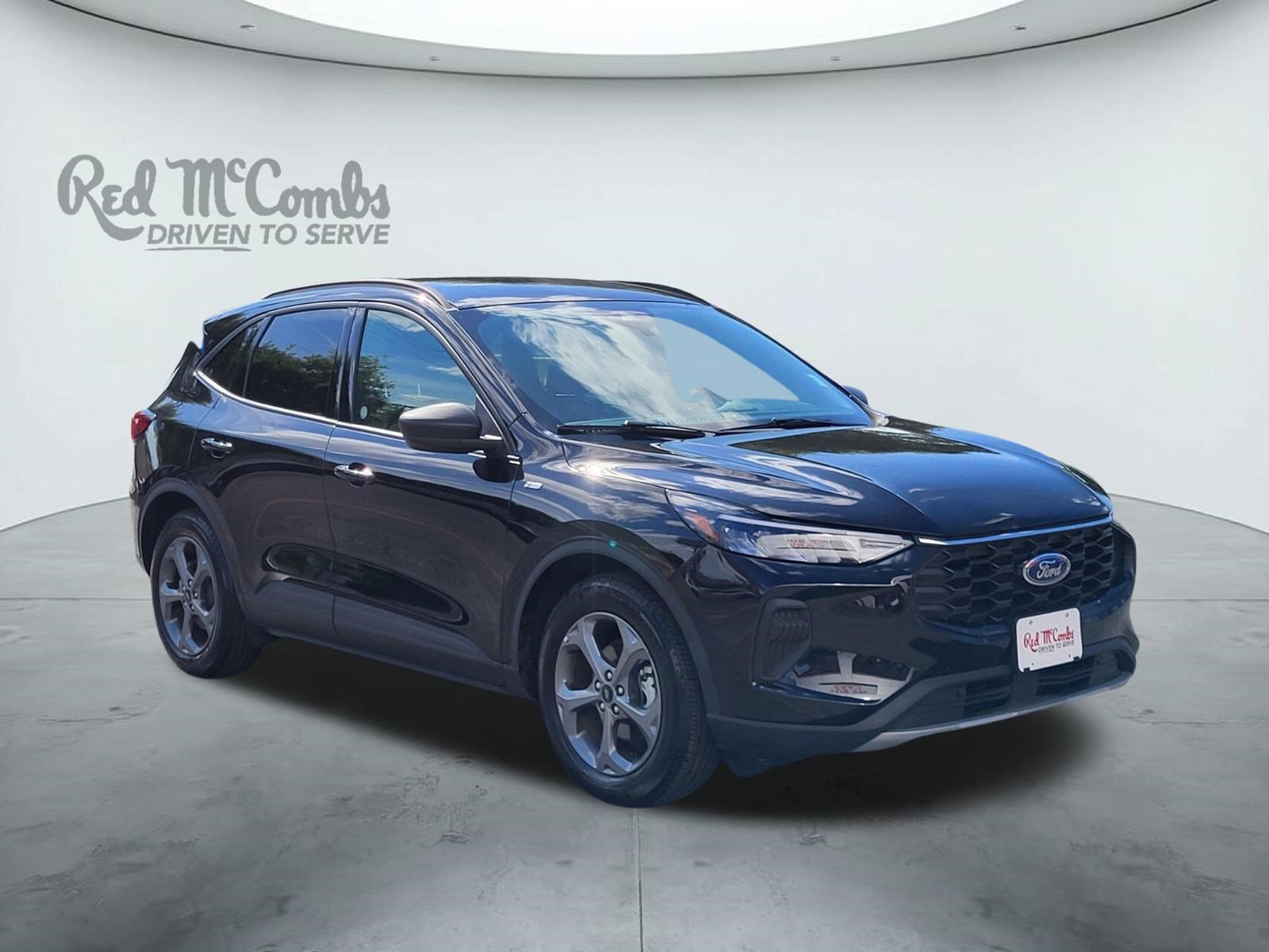 Certified 2025 Ford Escape ST-Line FWD image 1