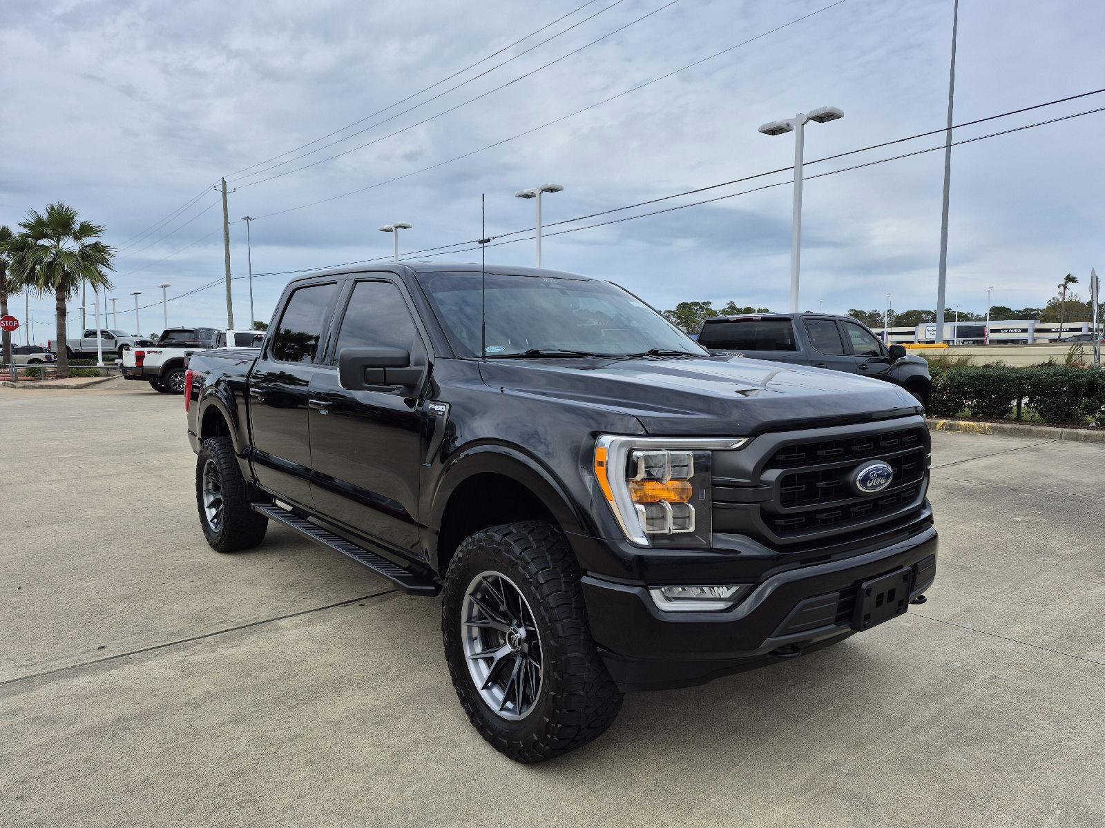 Certified 2022 Ford F150 XLT w/ Equipment Group 302A High image 6