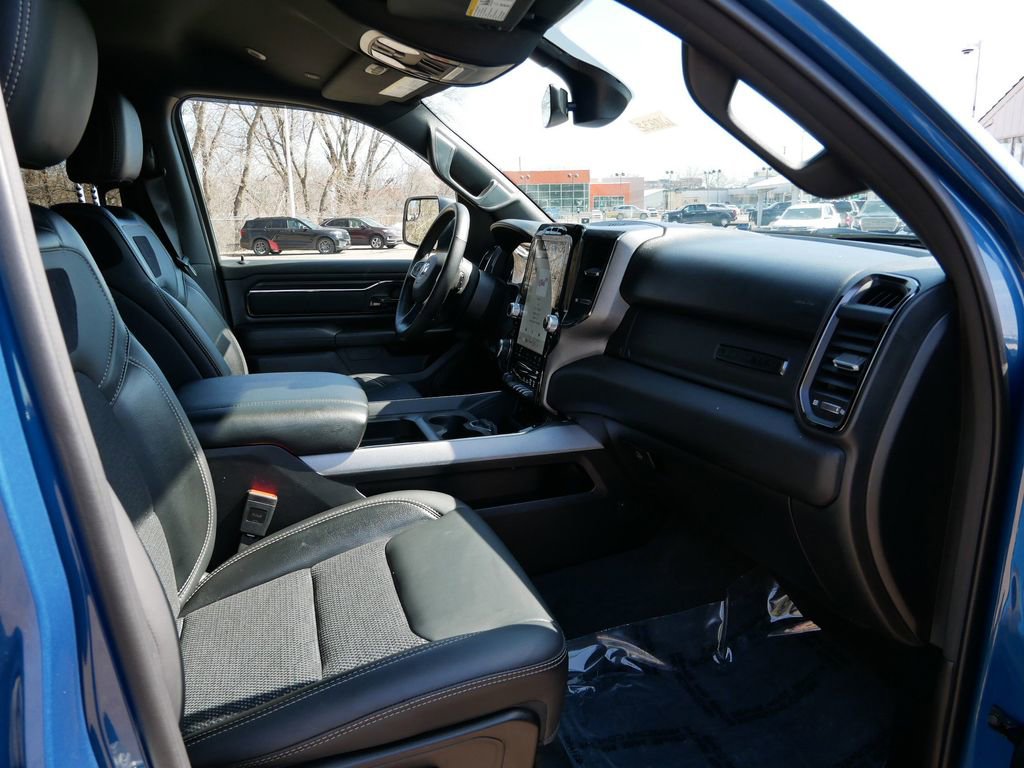 Used 2024 RAM 1500 Big Horn AWD/4WD image 8