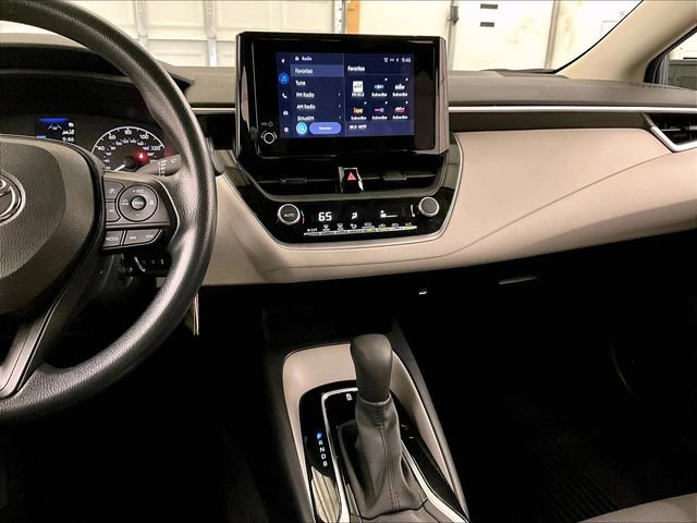 Used 2023 Toyota Corolla LE FWD image 6