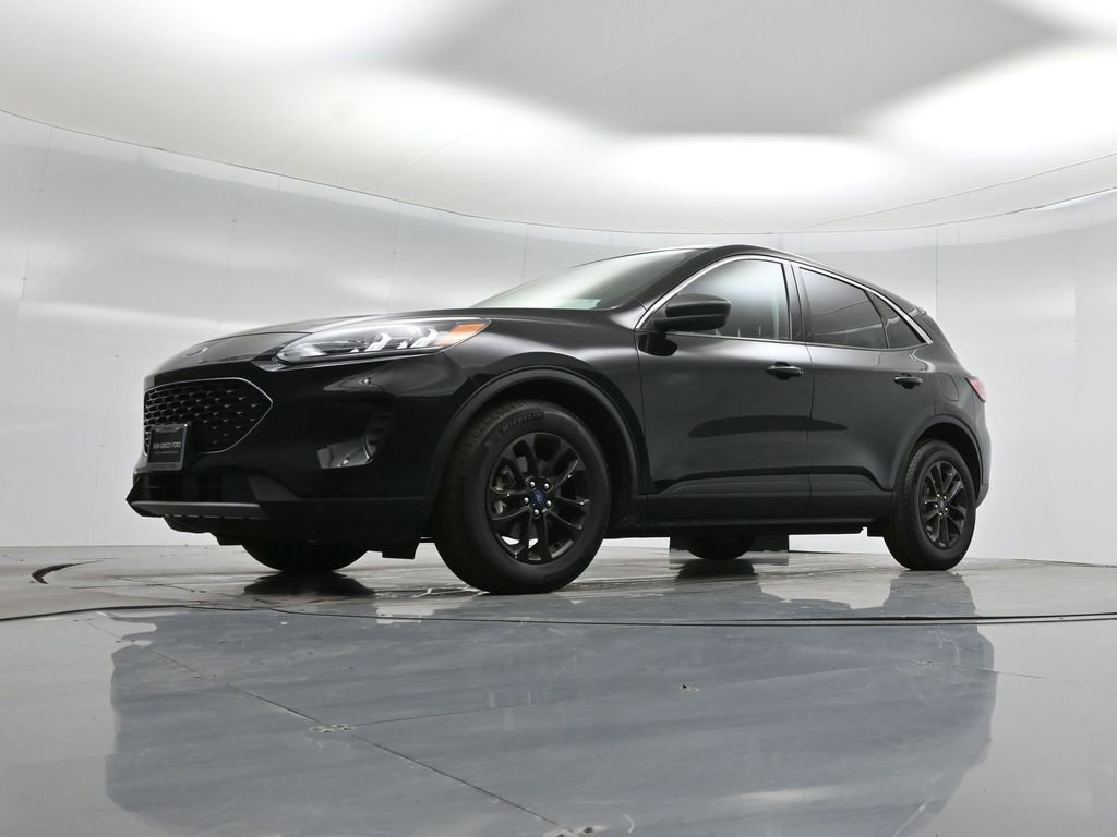 Certified 2022 Ford Escape SE image 44