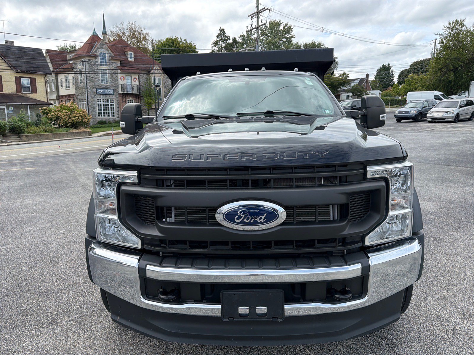 Certified 2022 Ford F550 4x4 Crew Cab Super Duty w/ Power Equipment Group image 3
