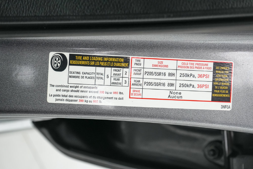 Used 2025 Nissan Leaf S FWD image 22