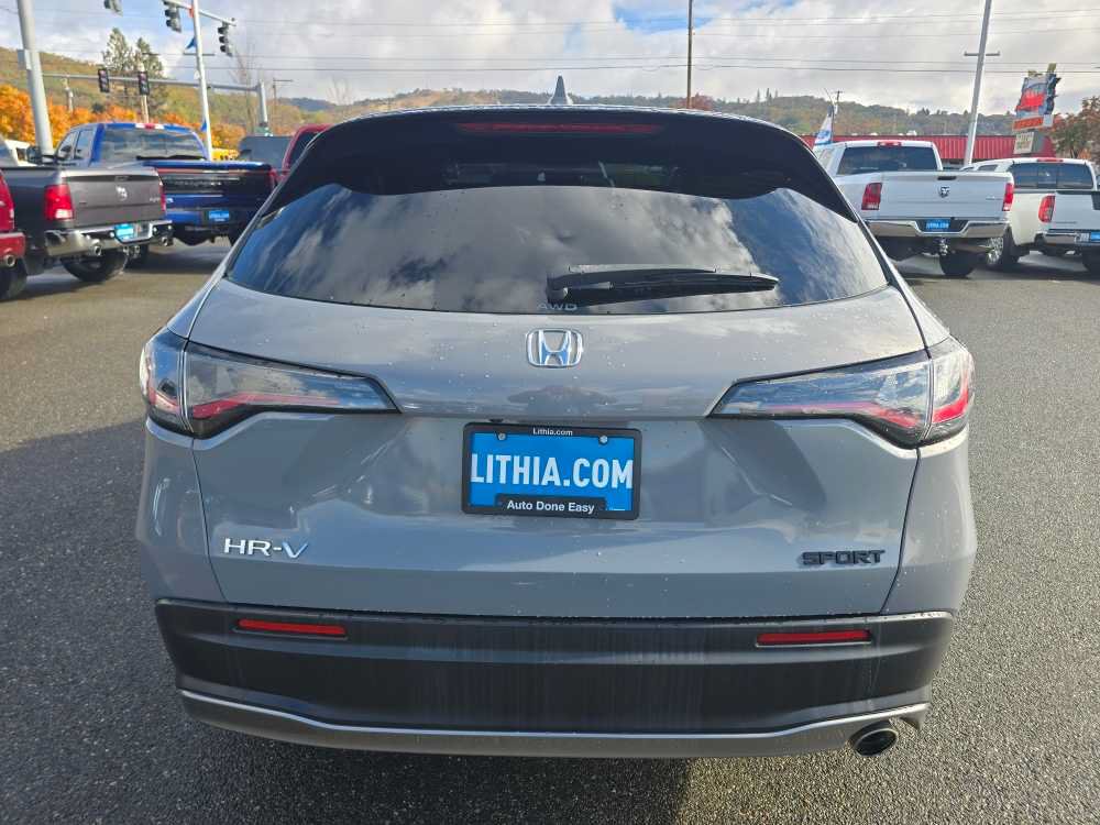 Used 2023 Honda HR-V Sport image 4