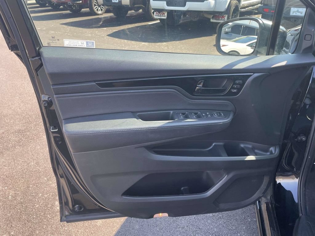 Used 2022 Honda Odyssey Touring image 15