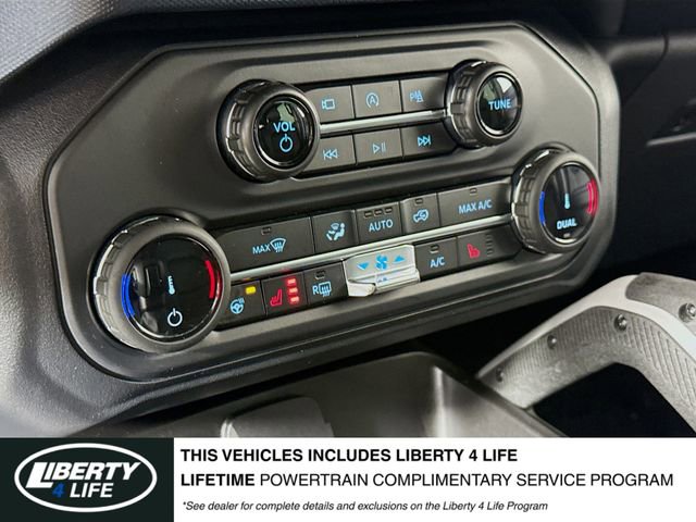 Certified 2022 Ford Bronco Outer Banks w/ Sasquatch Package image 16