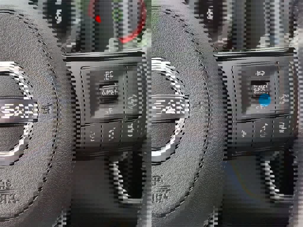 Used 2023 Nissan Rogue Platinum w/ Platinum Premium Package image 27