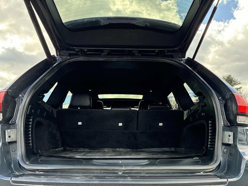 Used 2018 Jeep Grand Cherokee Altitude image 11