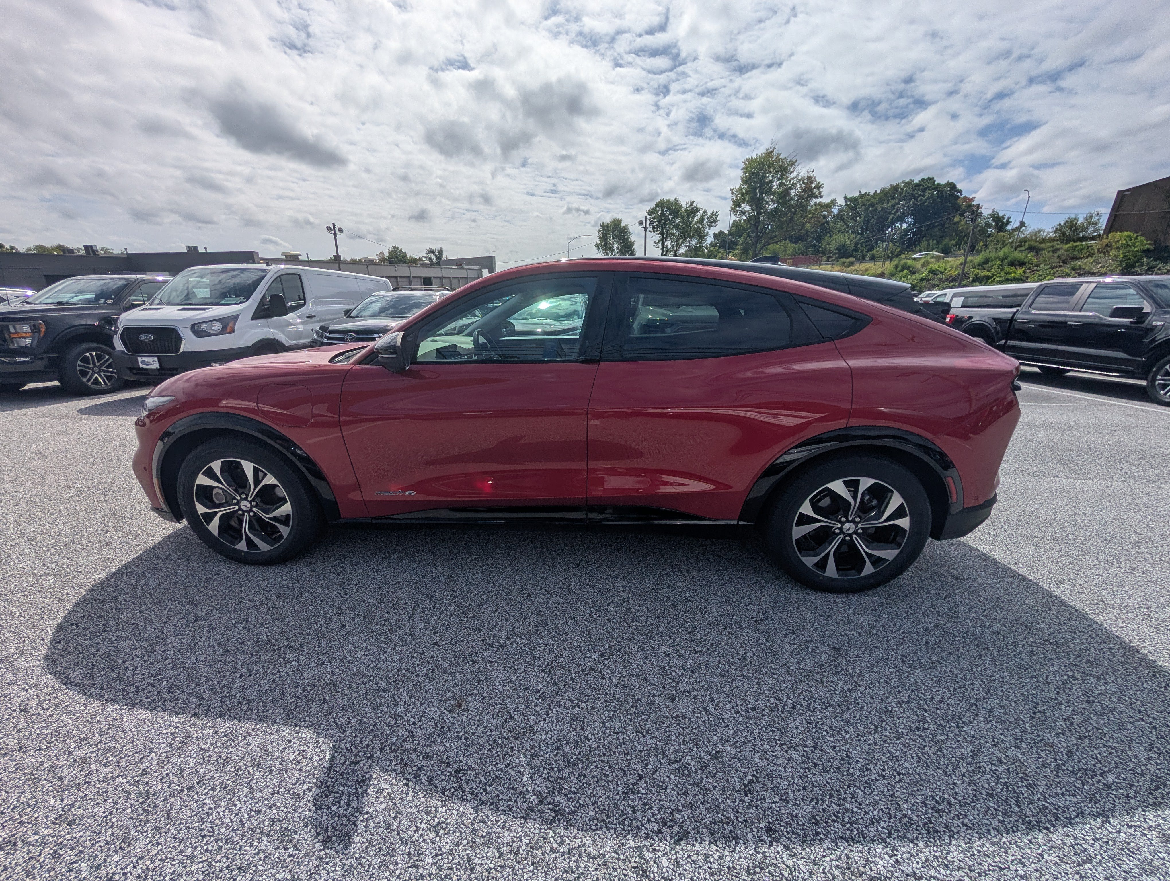Certified 2023 Ford Mustang Mach-E Premium AWD/4WD image 3