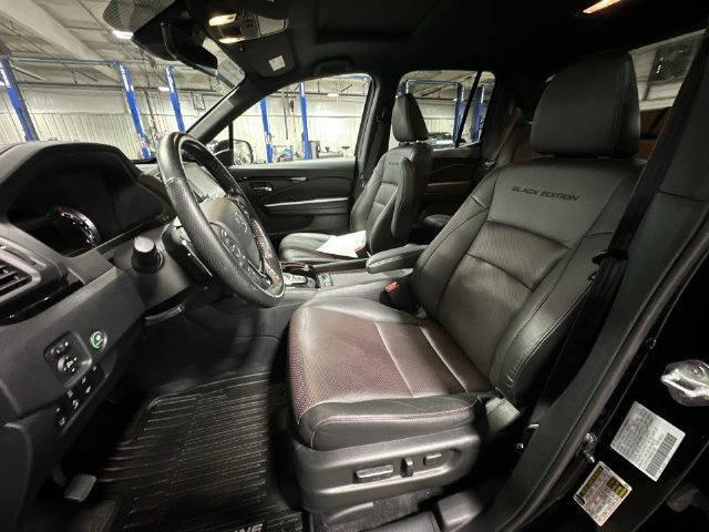 Used 2023 Honda Ridgeline Black Edition image 17