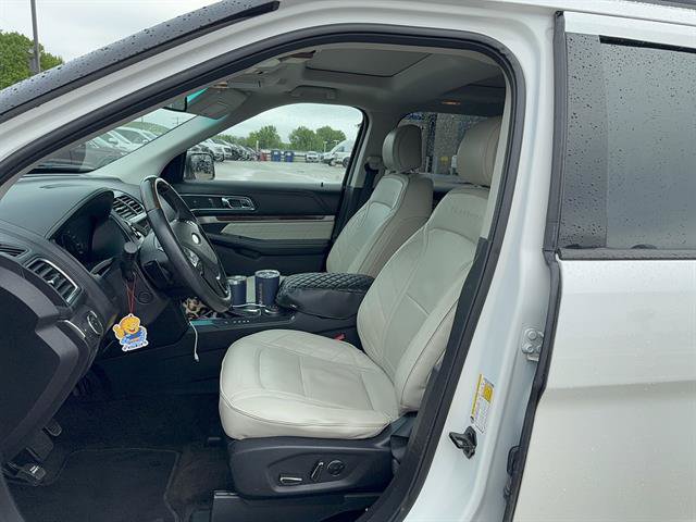 Certified 2017 Ford Explorer Platinum AWD/4WD image 5