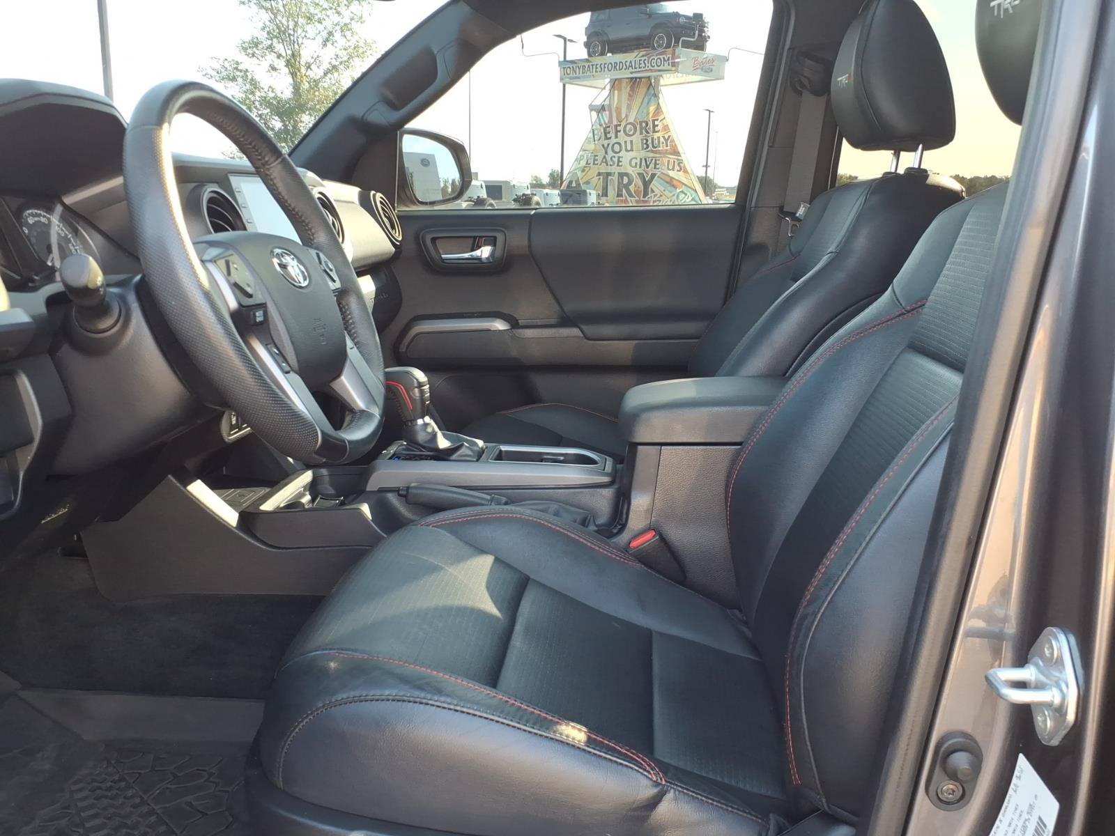 Used 2022 Toyota Tacoma TRD Pro AWD/4WD image 10