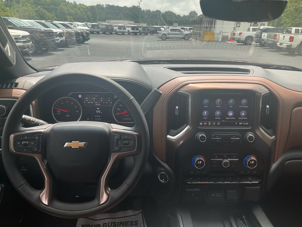 Used 2019 Chevrolet Silverado 1500 High Country w/ Technology Package AWD/4WD image 20
