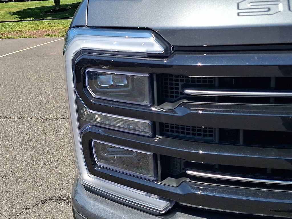 Certified 2026 Ford F350 Platinum AWD/4WD image 12