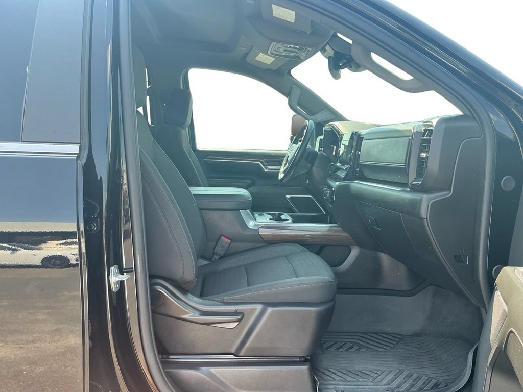 Used 2025 Chevrolet Silverado 2500 LT w/ Z71 Chrome Sport Edition AWD/4WD image 22