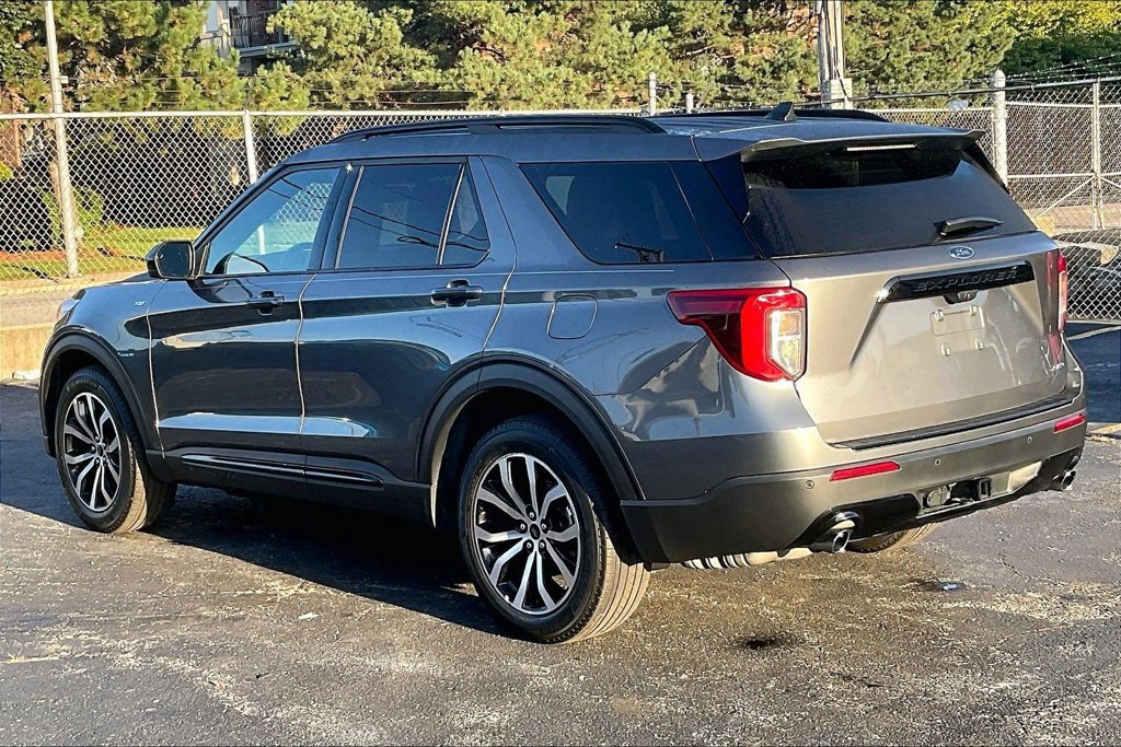 Certified 2024 Ford Explorer ST-Line w/ Class IV Trailer Tow Package AWD/4WD image 10