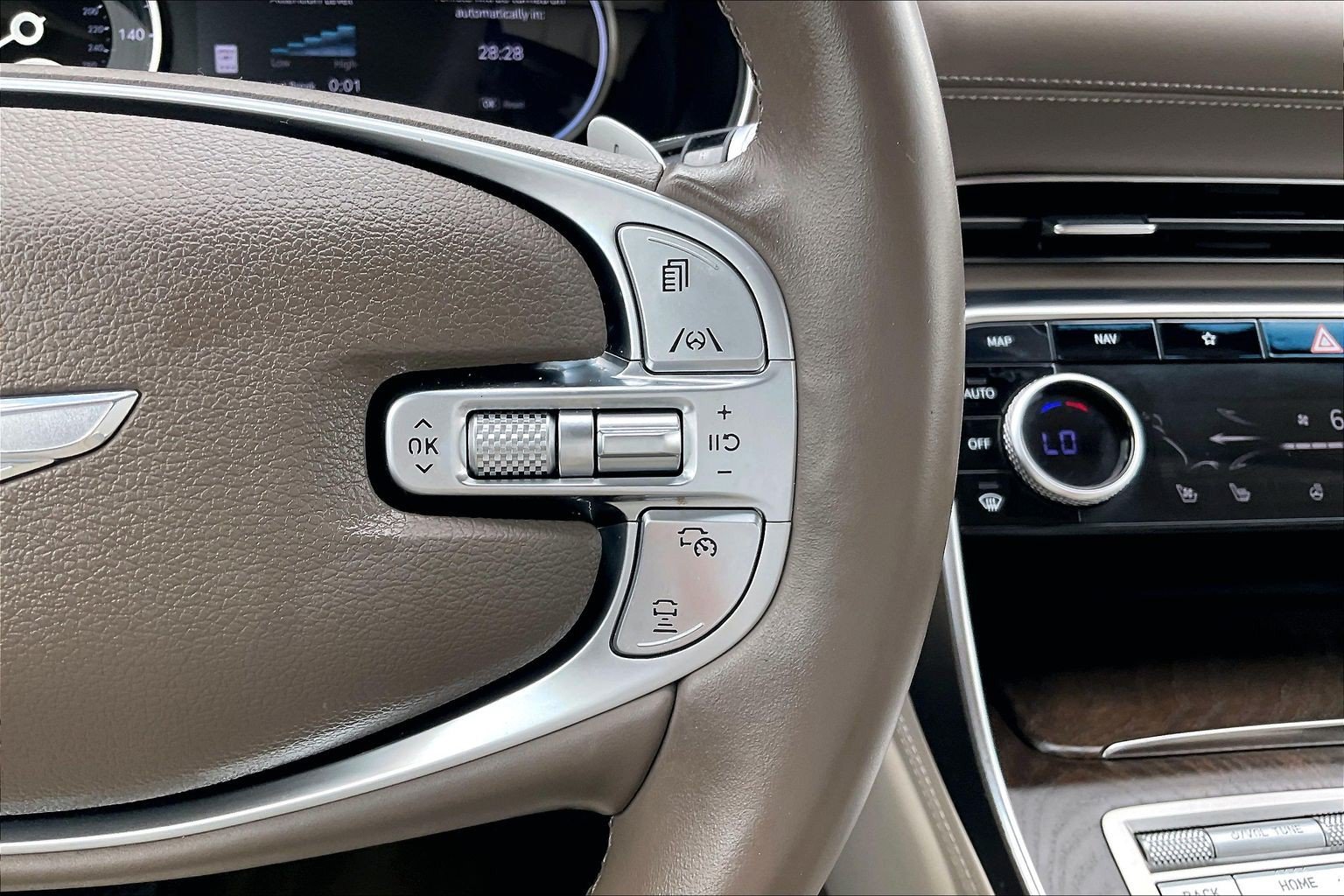 Used 2023 Genesis GV80 3.5T AWD/4WD image 18