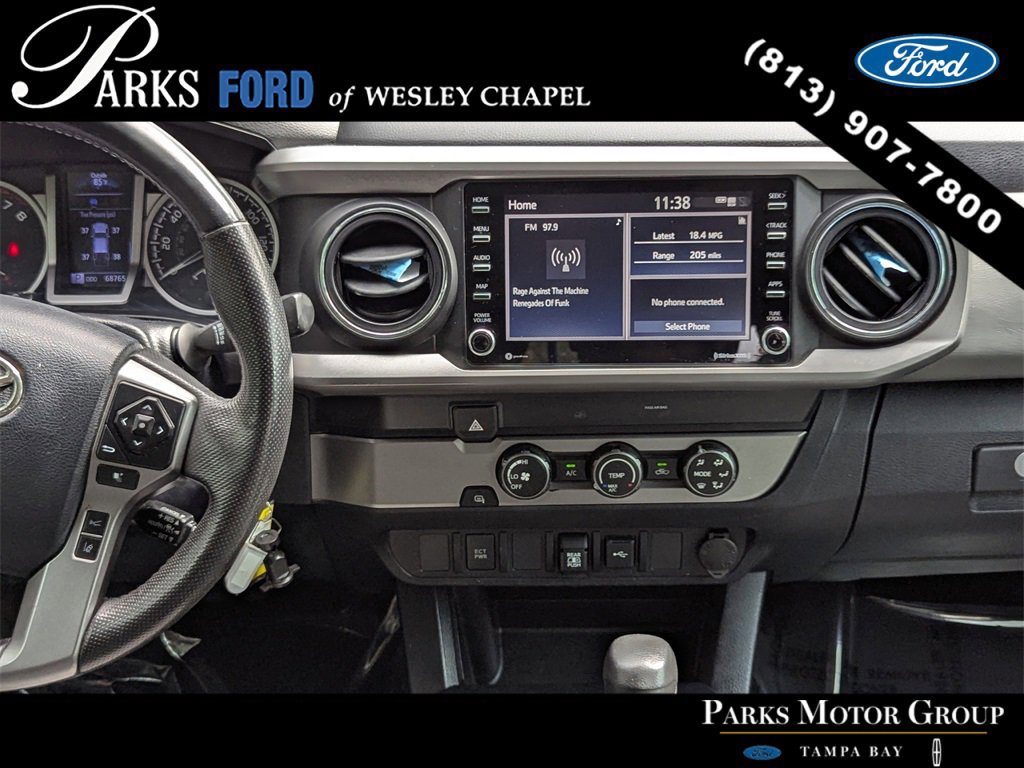 Used 2020 Toyota Tacoma 2WD Double Cab image 14
