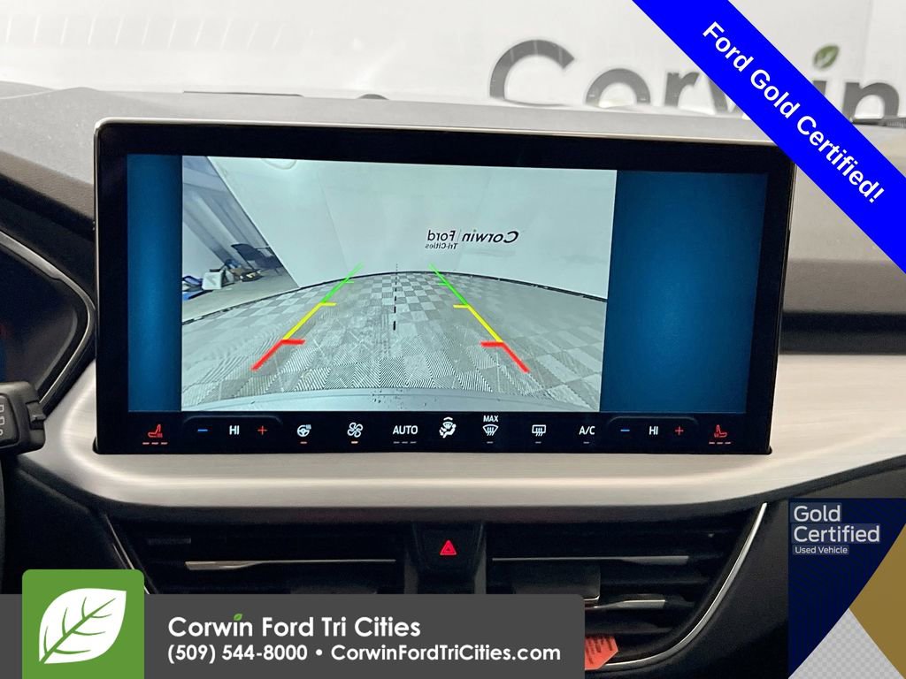 Certified 2025 Ford Escape Platinum image 20