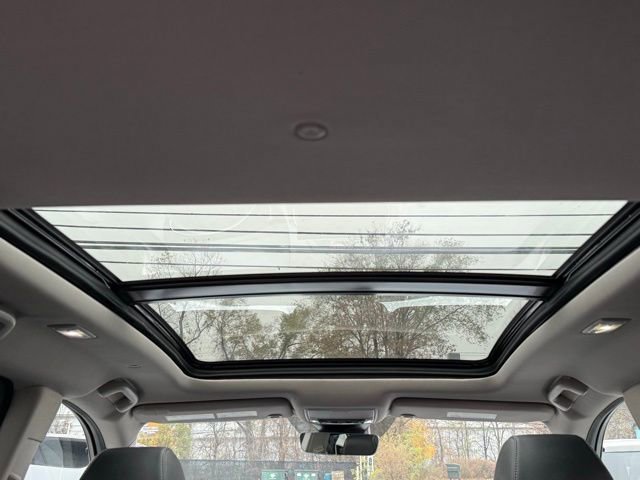 Used 2023 Acura MDX Technology image 10