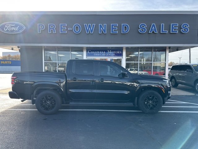 Used 2023 Nissan Frontier SV w/ Midnight Edition Package image 39