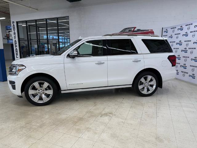 Certified 2023 Ford Expedition Platinum image 2
