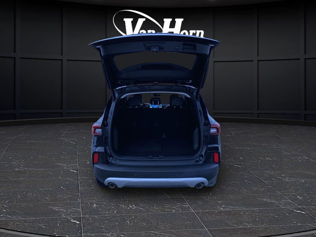 Certified 2025 Ford Escape Platinum image 18