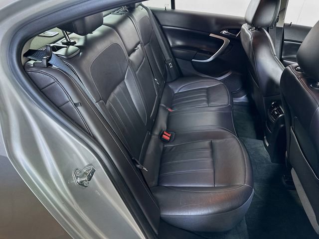 Used 2017 Buick Regal Sport Touring image 12