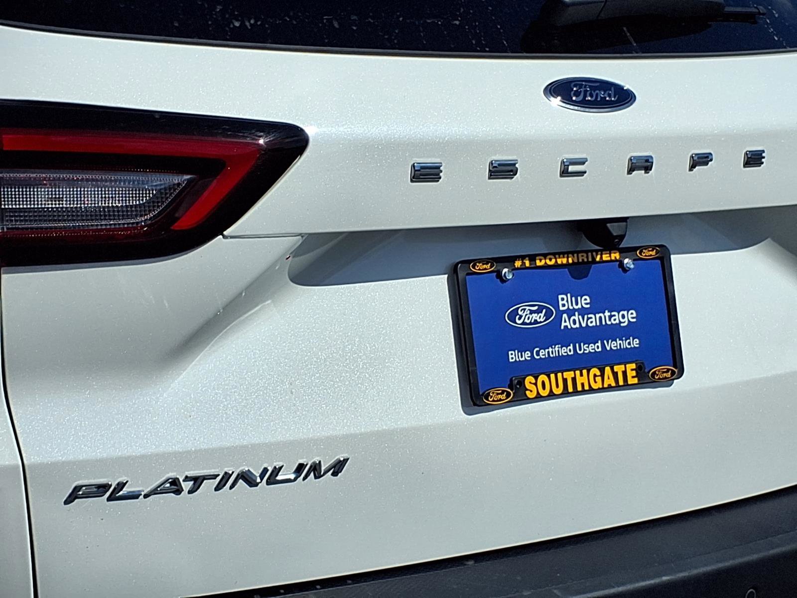 Certified 2023 Ford Escape Platinum AWD/4WD image 27